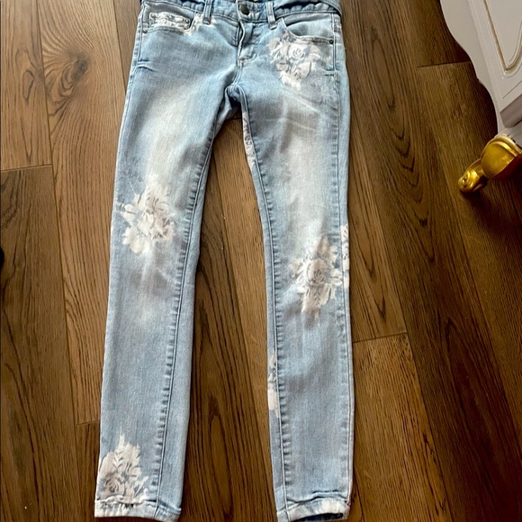 Free People Pants - Free People ankle length skinny jeans size 25